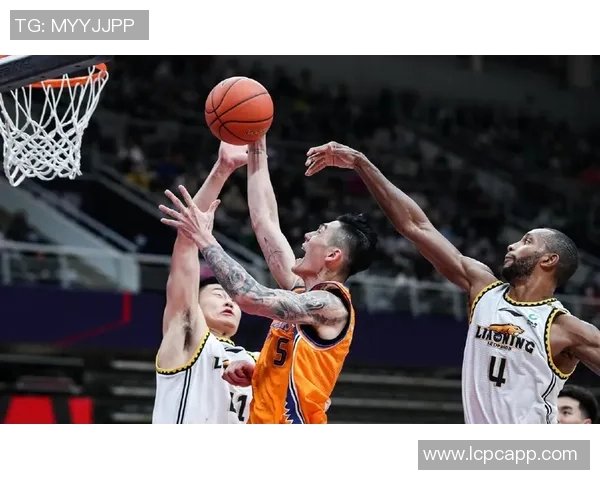 中国男篮勇战伊朗半决赛全力争夺决赛席位展现团队精神与拼搏决心 中国男篮勇战伊朗半决赛全力争夺决赛席位展现团队精神与拼搏决心